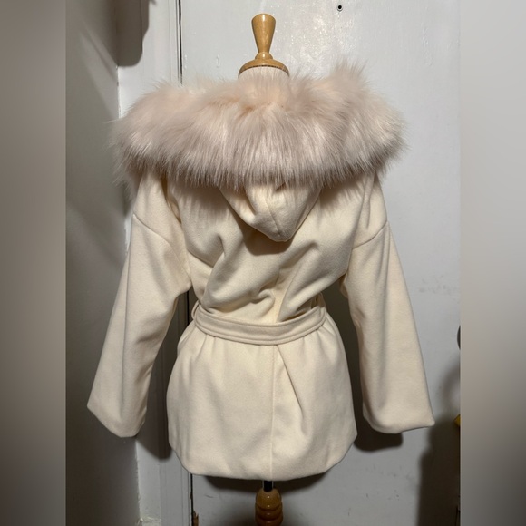 Off White Winter Belted 3/4 Length Coat With Fur Hood M - Picture 2 of 9